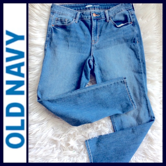 Old Navy “Best Seller” Power Straight Jeans - Picture 5 of 9